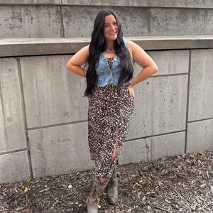 Meet your posher, Samara